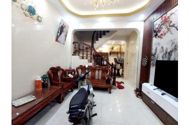 Bán nhà phố Hào Nam, Ô Chợ Dừa, tặng nội thất sang- xịn- mịn. 38m2, 5.3tỷ.