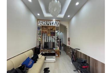 Bán nhà phố Hào Nam, nhà mới cứng thơm mùi sơn, dọn vào ở ngay. 31m2, 4.8tỷ.