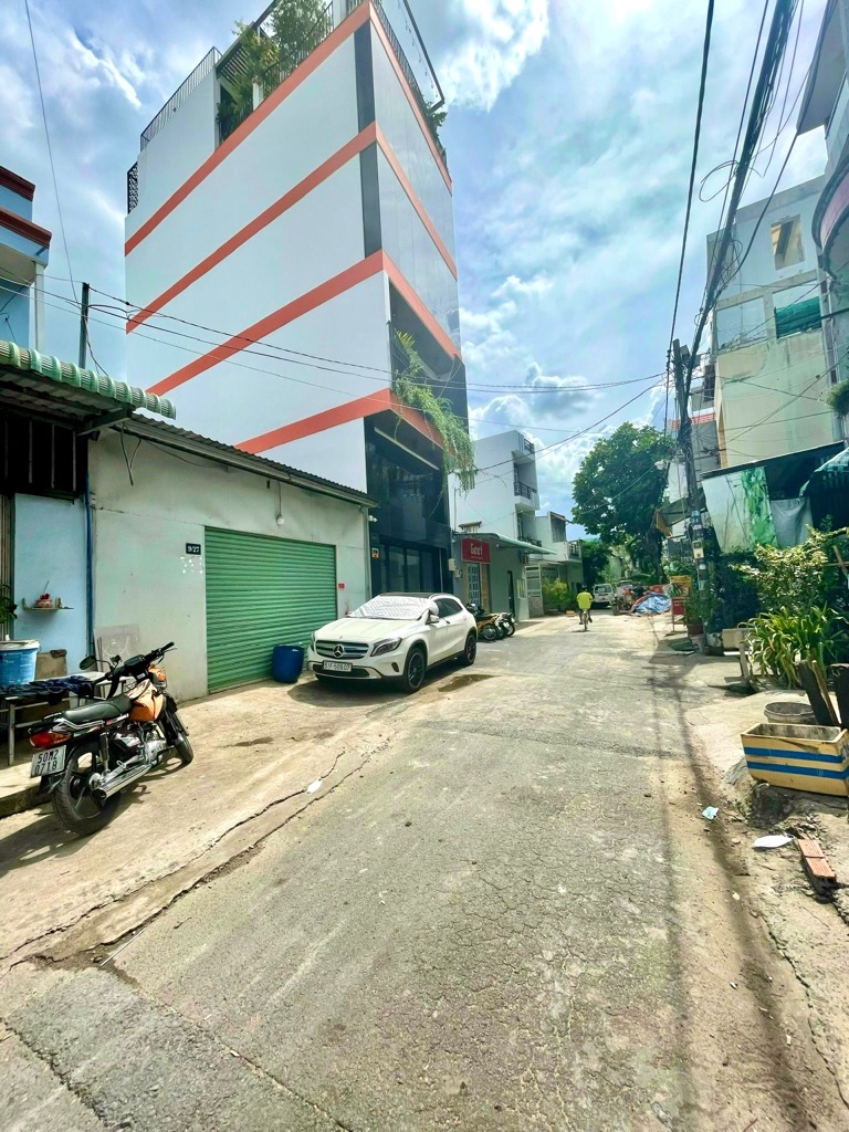 Bán nhà HXH Nguyễn Văn Yến- 2 MẶT HẺM - TƯƠNG LAI LÀ MẶT TIỀN, 46m2 3T tại quận Tân Phú chỉ 4,49 tỷ