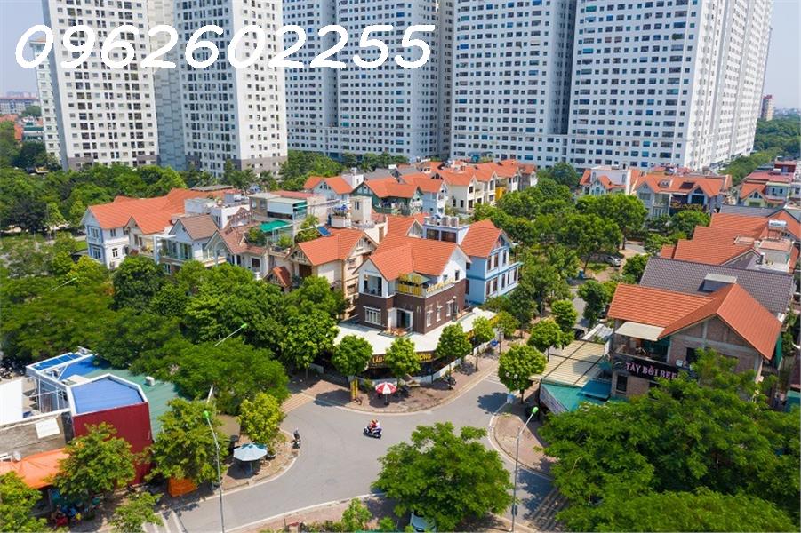 Bán nhà mặt phố Hà Trì, Kinh doanh, plo vỉa hè ô tô tránh, 50m2, mt4m, chỉ 15 tỷ.