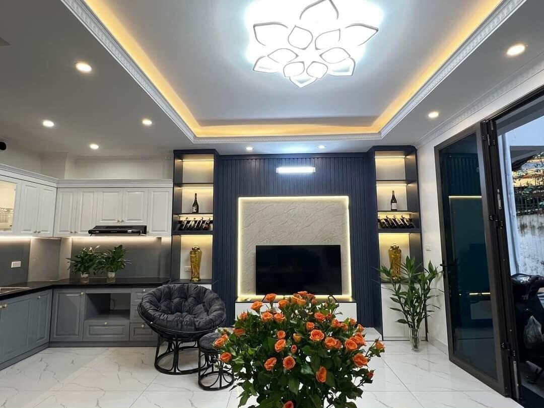 NHÀ XINH  HUỲNH TẤN PHÁT, QUẬN 7, 71,3M2, GIÁ NHỈNH 5 TỶ