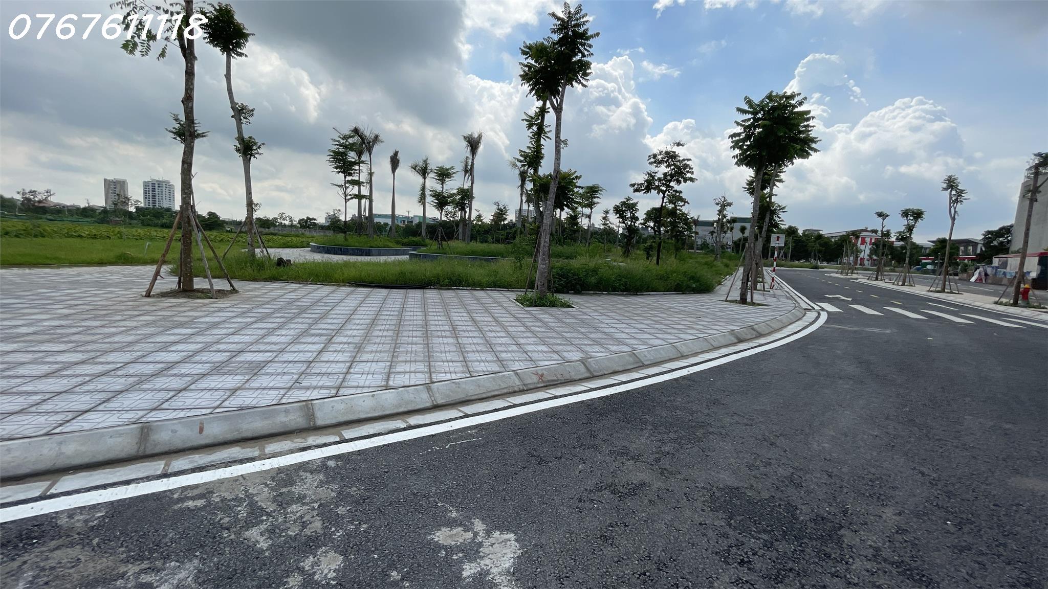 Bán nhà khu tái định cư Đắp Nếp Long Biên, vỉa hè, sát công viên&hồ đh 76m*5T, 12.5 tỷ