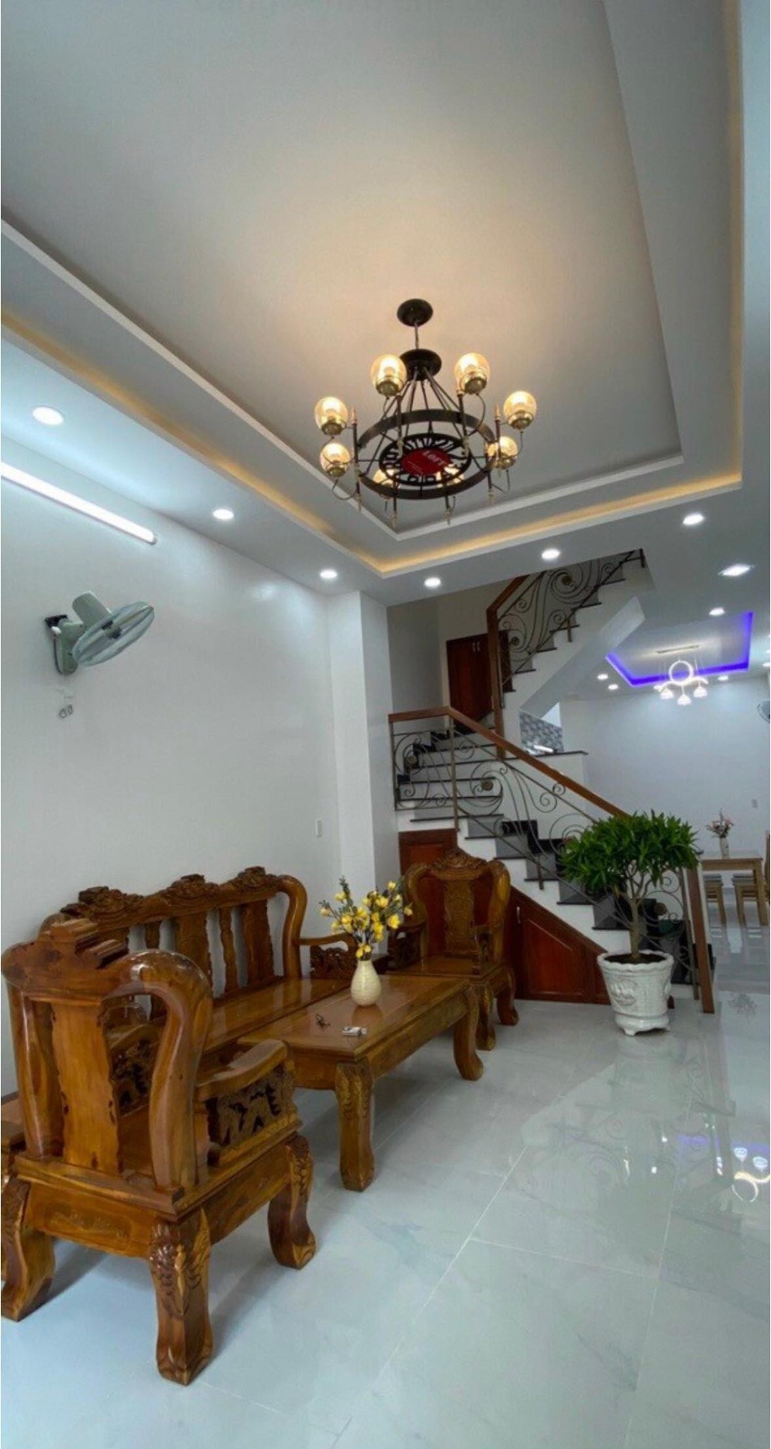 Cần bán căn nhà Phạm Văn Chiêu, 3 tầng, 62m2, HXH giá chỉ 5.4 tỷ.