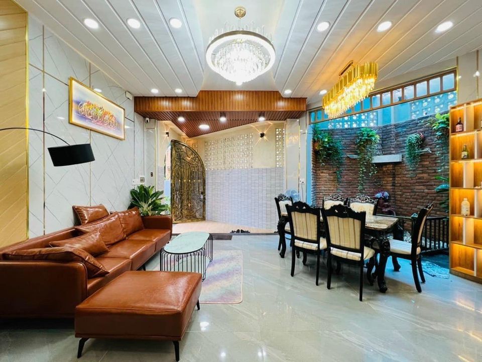 Siêu phẩm Villa Gò Vấp, nội thất xịn xò, Phạm Văn Chiêu, HXH, 4 tầng chỉ 5.9 tỷ TL