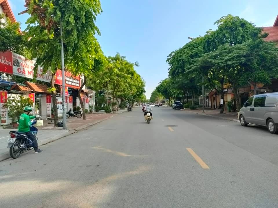 Biệt thự khu đô thị Việt Hưng, Long Biên-Phố to, An sinh  đỉnh