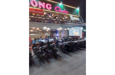 Định cư nước ngoài nên mình quyết định sang lại nhà hàng Hải Long Quán ngay mặt tiền đường Thống