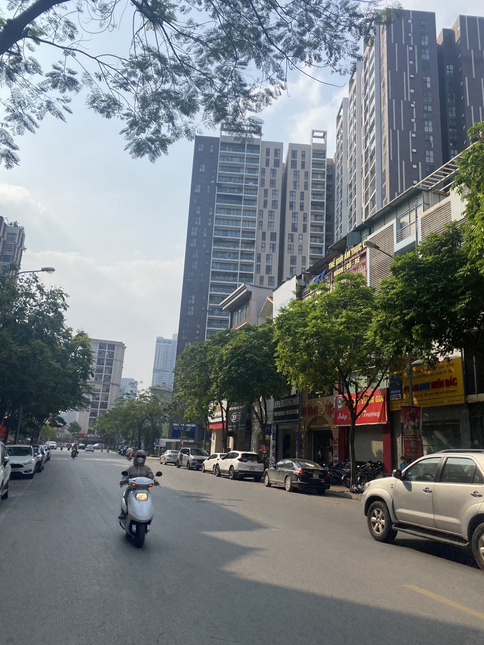 bán nhà mặt phố Trần Kim Xuyến Trung Hoà Cầu Giấy 92 m2 5 tầng 45 tỷ