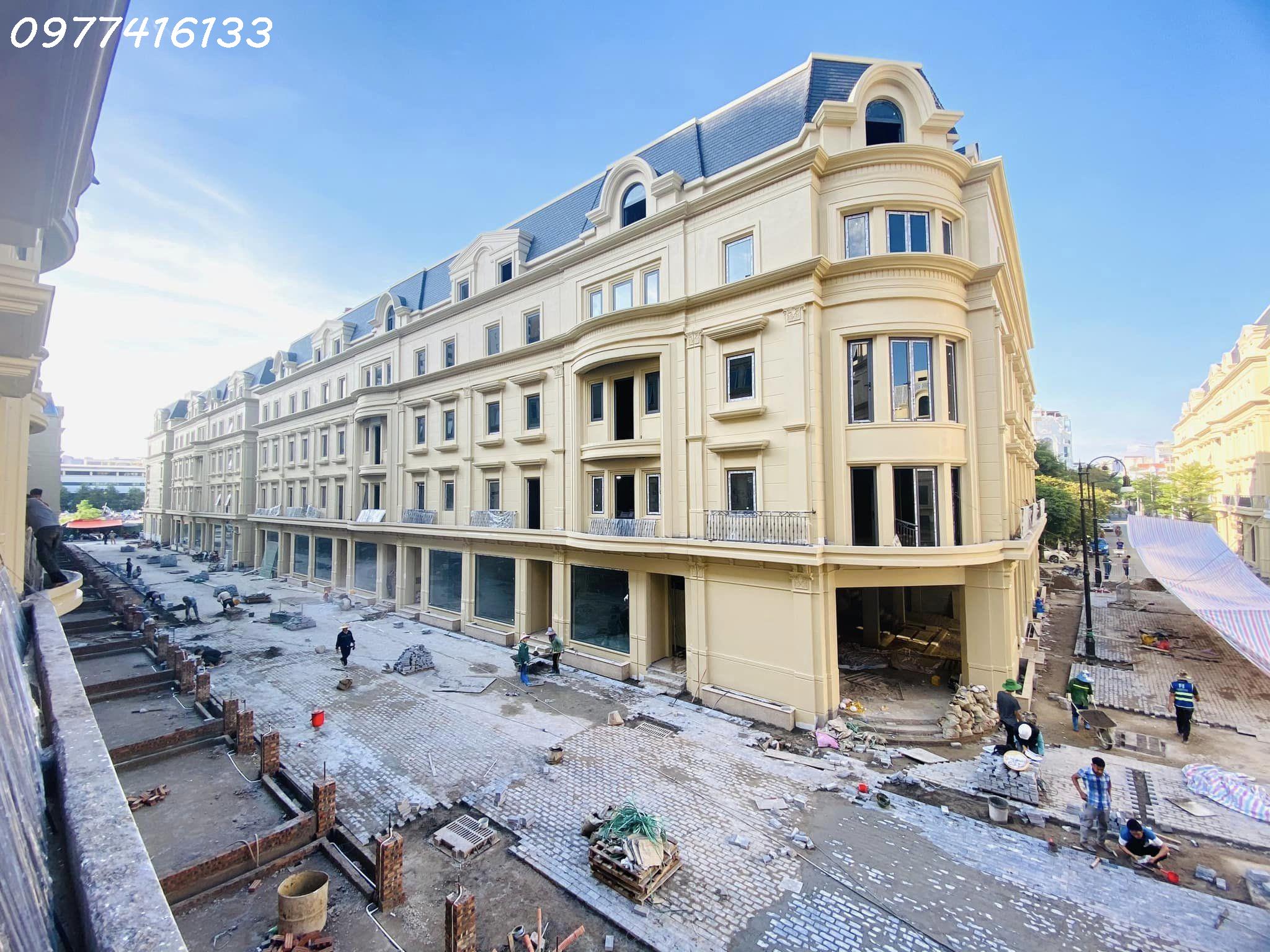 Cần bán gấp căn góc SH17 (Rue De Charme) tại trung tâm QThanh Xuân,Hà Nội, 133m2. Giá 32 tỷ