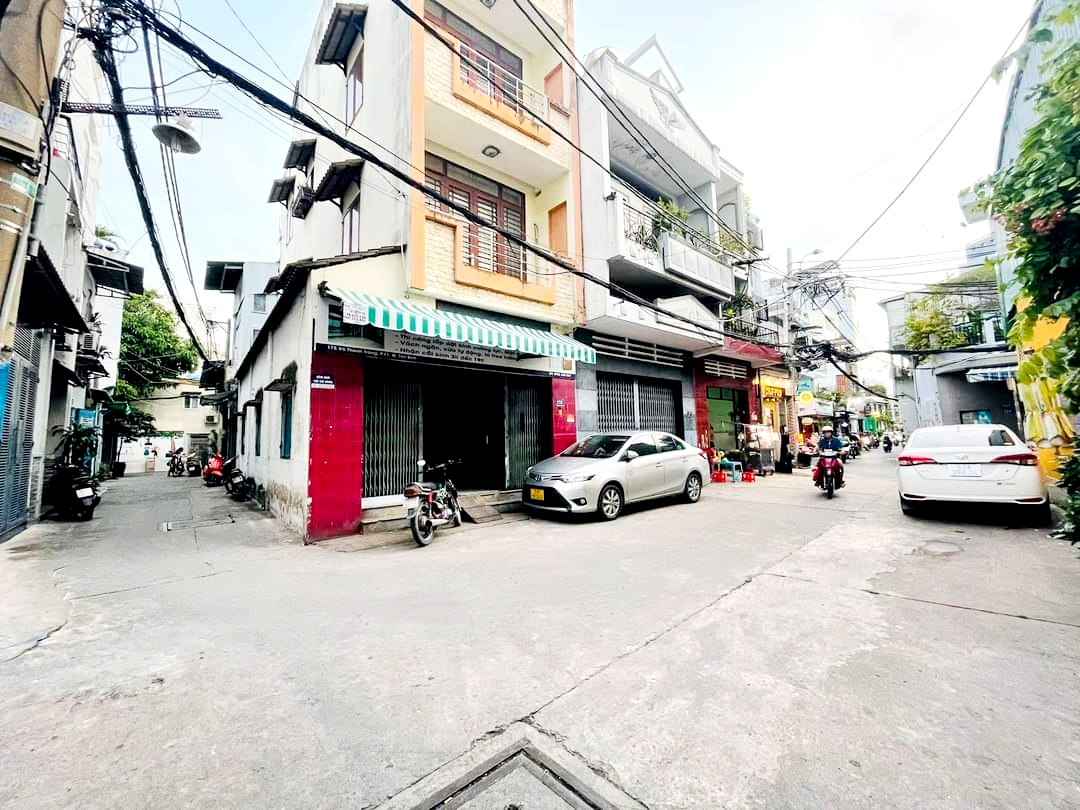 Bán nhà đẹp, Hẻm xe hơi tránh, Võ Thành Trang, Tân Bình, 150m2, 5 tầng