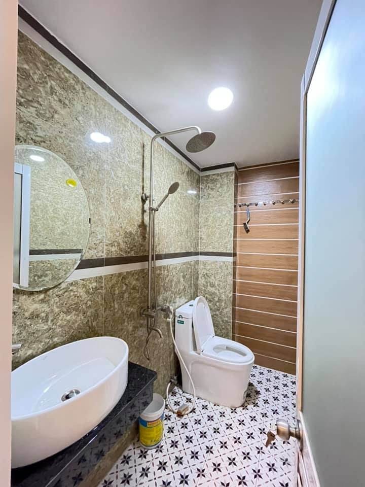 -NHÀ HẺM NGUYỄN PHÚC CHU TÂN BÌNH-42M2- 4T,4PN,5WC-GIÁ CHỈ 5,4 TỶ