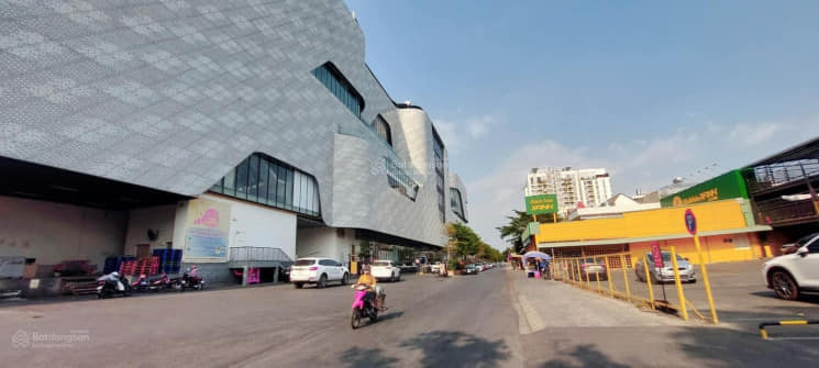 ĐẤT HIẾM SAU LƯNG GIGAMALL - 5.7 X 23M- ÔTÔ VÀO TẬN NƠI