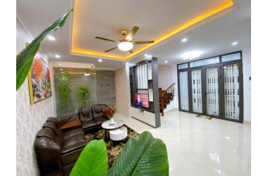 Cần bán nhà phố HOÀNG VĂN THÁI, 40 m2, 4 tầng, 5 tỷ 98, lh: 0986495774