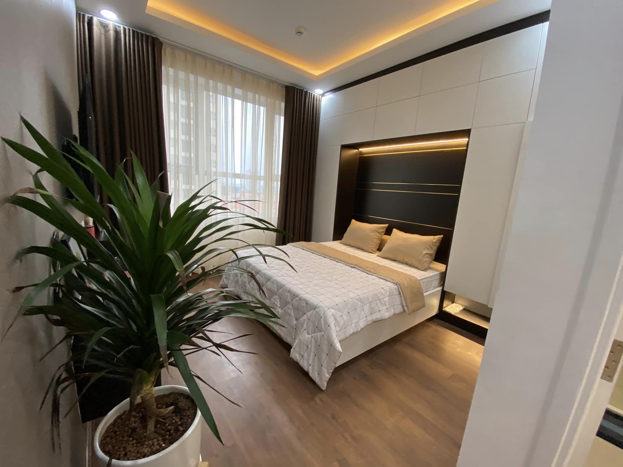 Xuất cảnh cần bán gấp Căn Hộ 3 Phòng ngủ, full nội thất Châu Âu rất đẹp, Saigon MIA