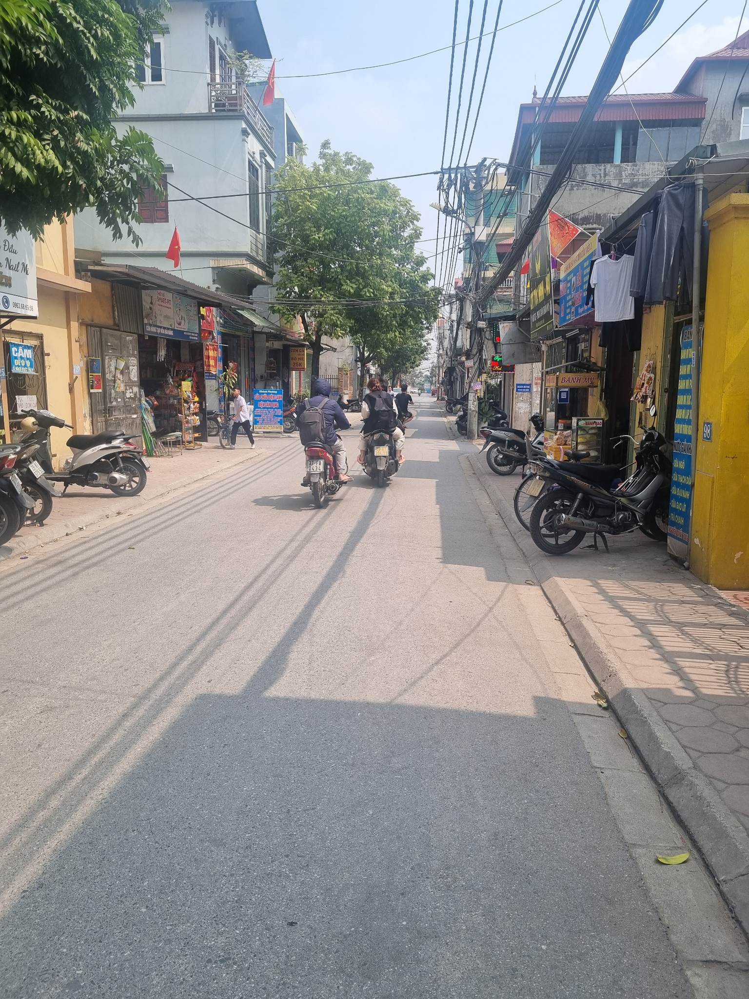 Ulatroi nhà phố Cửu Việt1,hàng Độc Hiếm,Lô góc 43m2, 5,35tỷ thích là nhích.