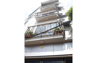 Nhà gần Vinhomes, Việt Hưng, 6 tầng, mặt tiền 6m, giá 3 tỷ xx.