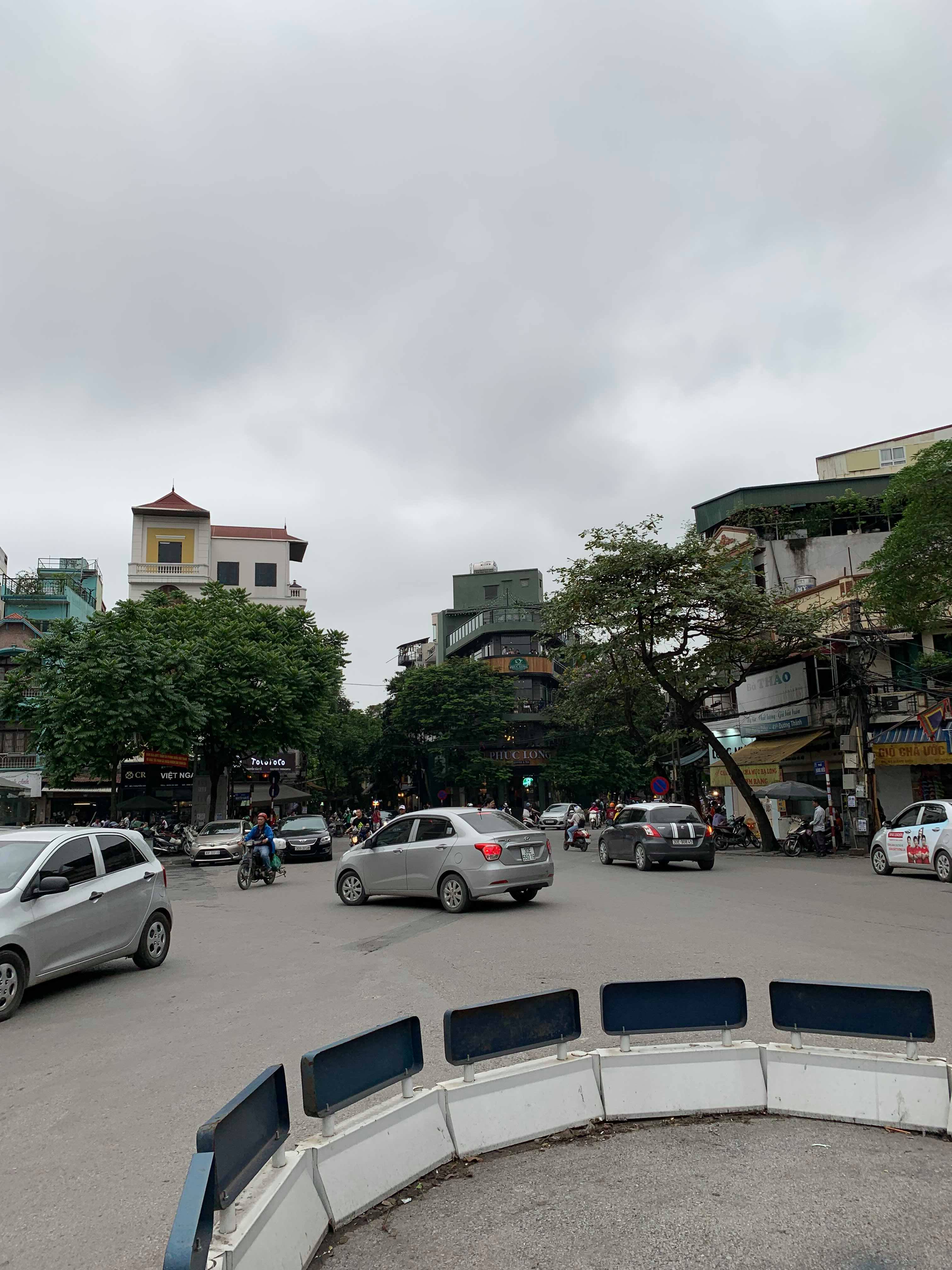 Bán mặt phố Trần Phú Ba Đình, 50m2, mt 5m, chỉ 16 tỷ, 0936996823.