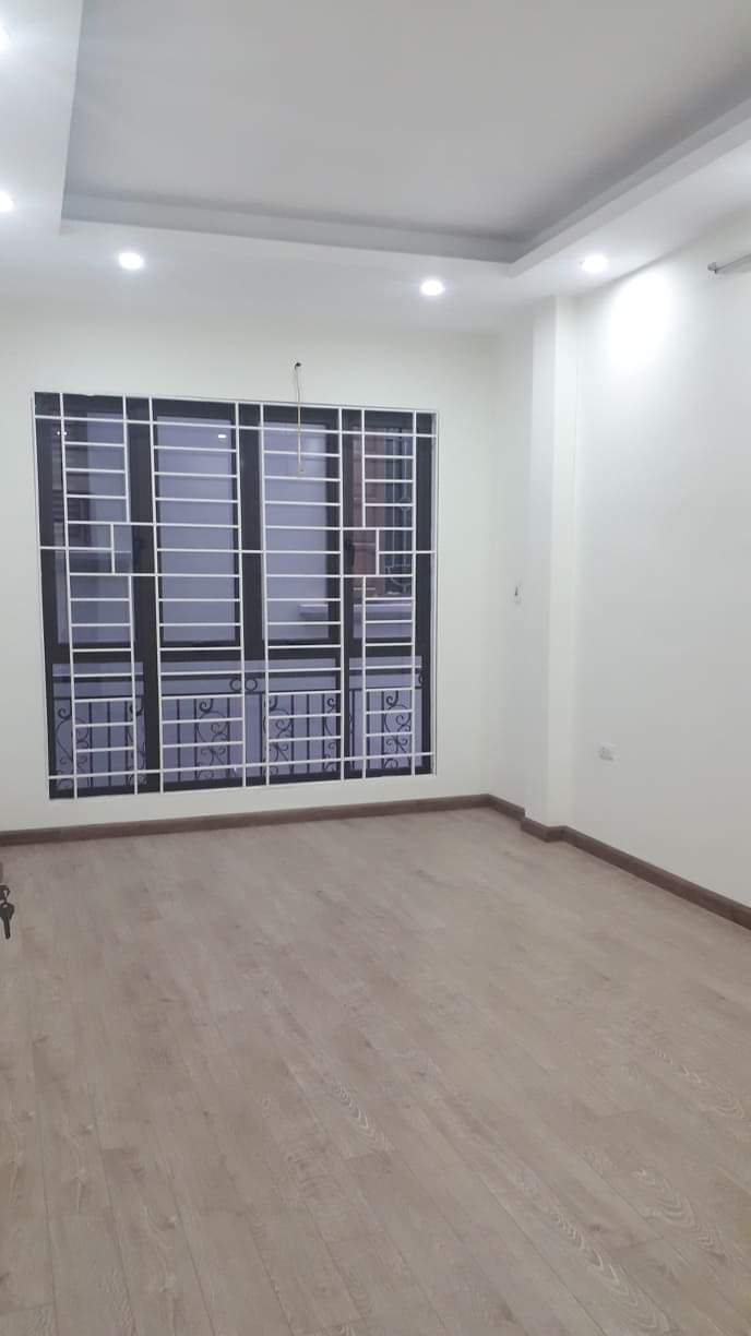 Chính chủ bán nhà Sở Thượng – Cuối Tam Trinh, 3 thoáng, Gần Phố, 30m2 5 tầng, 2.38 tỷ.