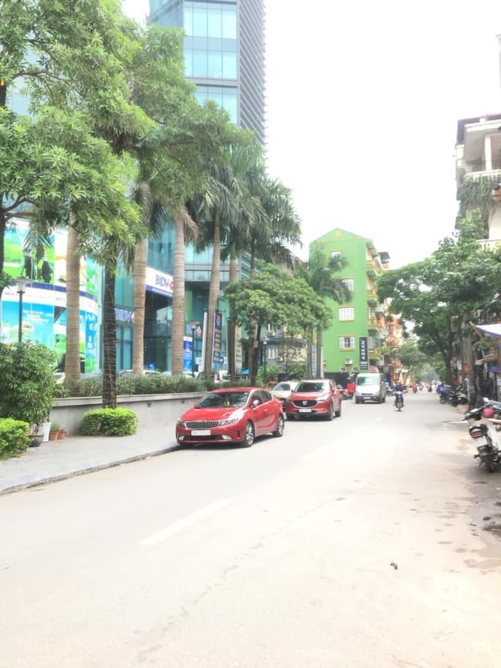 Bán nhà mặt phố Hoàng Sâm, Hoàng Quốc Việt, Cầu giấy, 86m2X5T, giá 18.5 tỷ, Kinh Doanh.