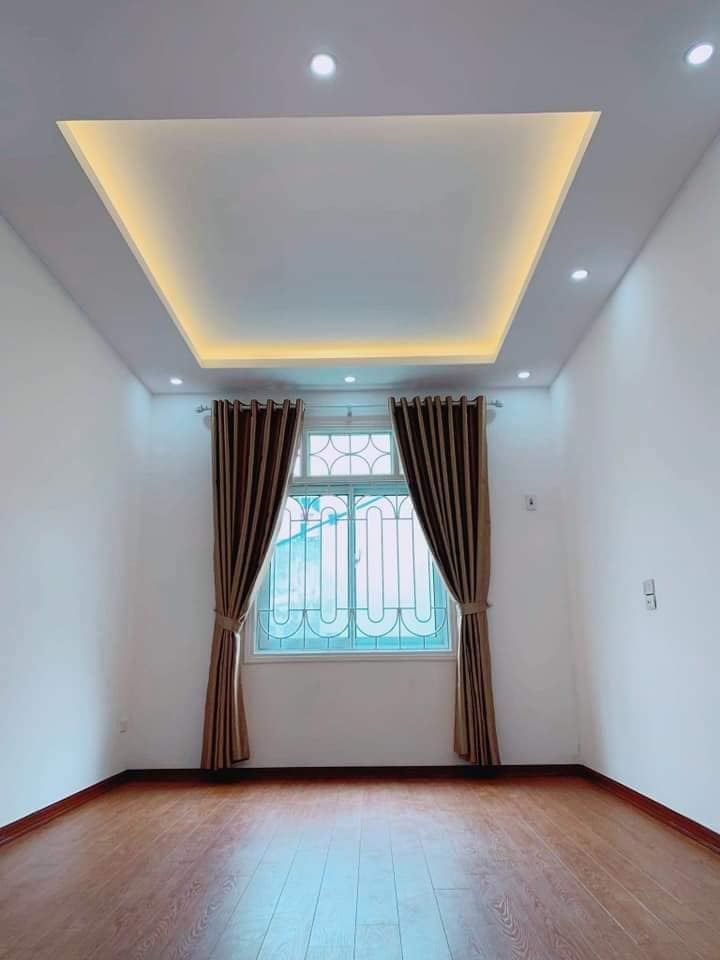 Bán nhà phố Kim Giang,tặng nội thất, nhà mới tinh, tuyệt đẹp.DT45m-giá 2,75 tỷ.0914424268
