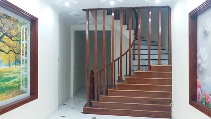 Bán nhà cạnh Hồ Đền Lừ, 2 thoáng, 50m ra Hồ, ở ngay, 42m2 4 tầng, 3.45 tỷ