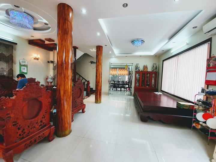 Gia đình bán Biệt Thự Pháp Vân, Linh Đàm, 3 thoáng trước, đẹp, 266m2 x 4 t, 16.5 tỷ.