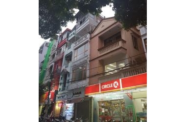 Bán nhà mặt phố khu Nguyễn Chí Thanh 75m vỉa hè 6m cho thuê 45tr/tháng chỉ 27 tỷ.