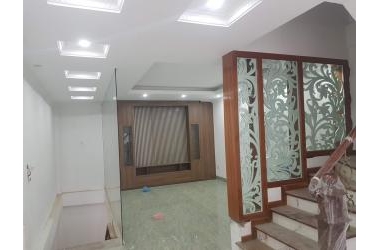 Bán nhà đẹp phường Long Biên, dt55m2 *6 tầng ,thang máy ,ngõ ô tránh nhau giá 7.1 tỷ
