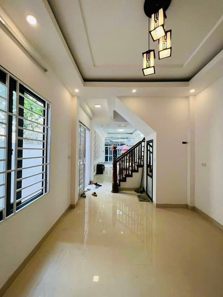 NHÀ ĐẸP PHỐ LÊ LỢI, HÀ TRÌ , HÀ ĐÔNG