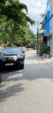 Bán nhà 5 tầng Phúc Lợi mặt tiền 5m gần ô tô thiết kế mỗi tầng 1 phòng khép kín, nhà mới ở ngay