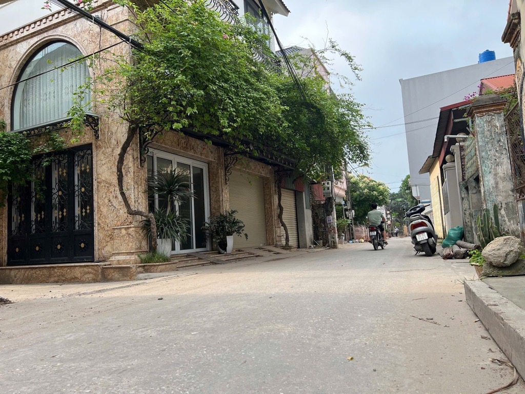 Bán nhà 5 tầng Phúc Lợi mặt tiền 5m gần ô tô thiết kế mỗi tầng 1 phòng khép kín, nhà mới ở ngay