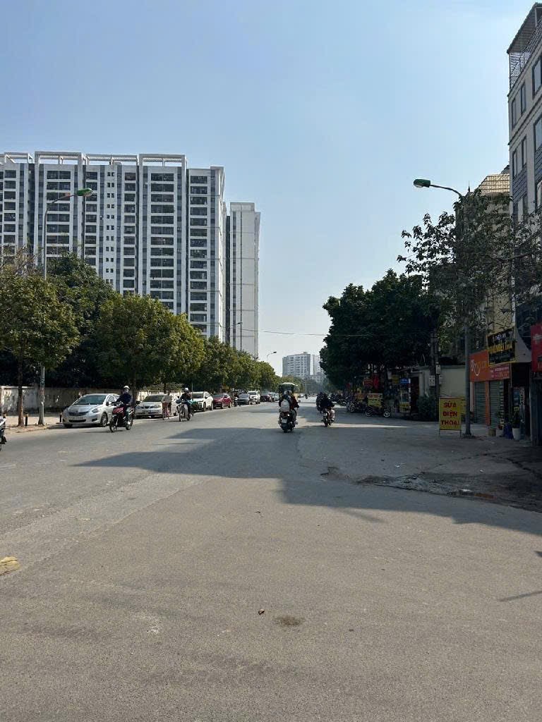 Bán nhà 5 tầng Phúc Lợi mặt tiền 5m gần ô tô thiết kế mỗi tầng 1 phòng khép kín, nhà mới ở ngay