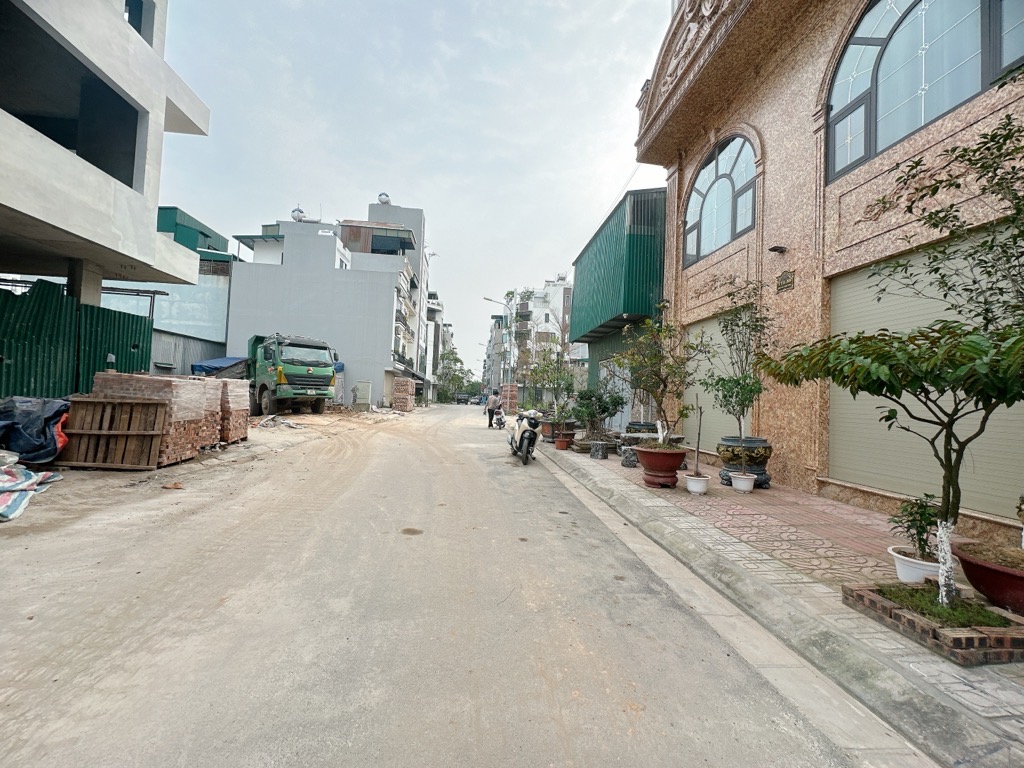 Bán nhà mới hoàn thiện tại Phúc Lợi - ô tô đỗ cửa - 65m2 xây độc lập - SĐCC - nhỉnh 7 tỷ