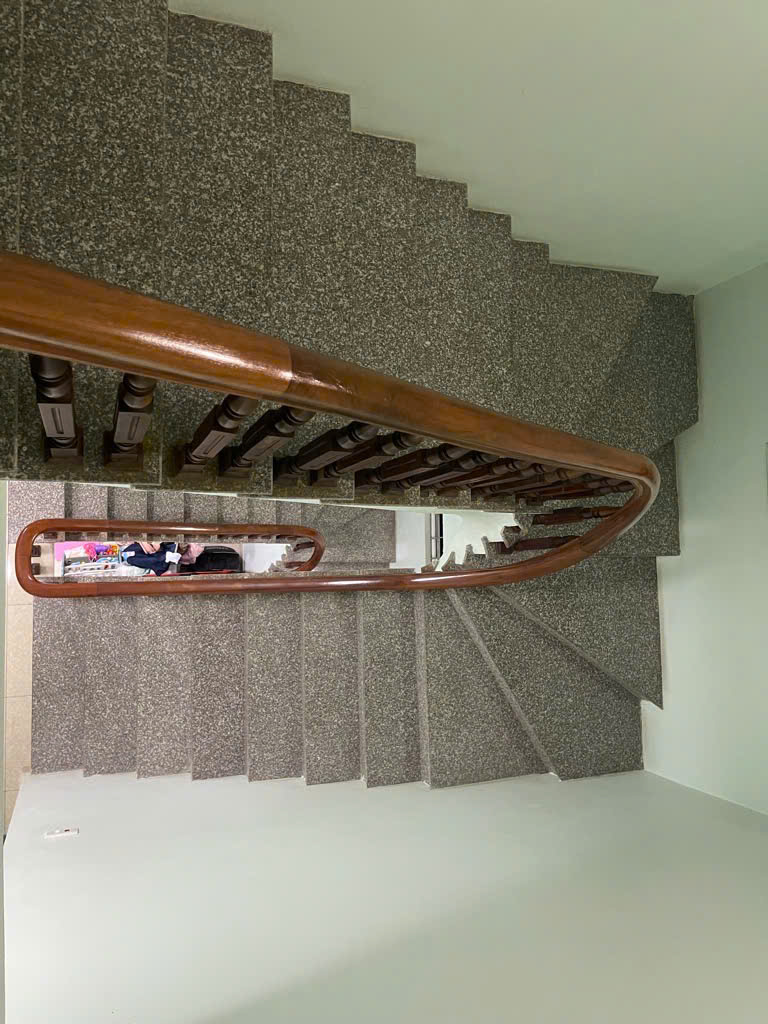 SIÊU MẪU DƯƠNG NỘI BÁN NHÀ 5T  GIÁ CƯC YÊU THƯƠNG