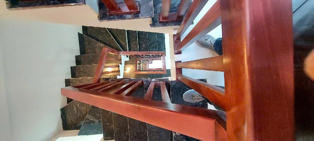 BÁN HOA HẬU HÀ ĐÔNG 34 M2 5 Tầng Ô TÔ NGỦ TRONG NHÀ GIÁ SIÊU TỐT.