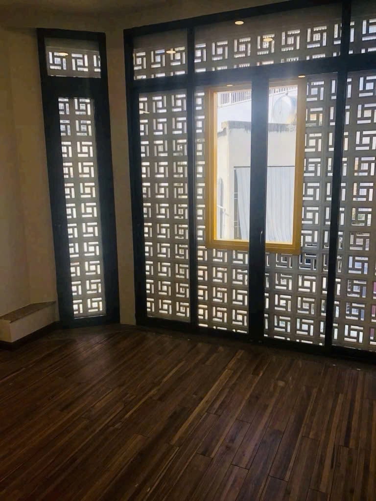 QUẬN 10 -CHỈ HƠN 6 TỶ- CMT8 - 40M2 - HẺM 5M - 4 TẦNG -