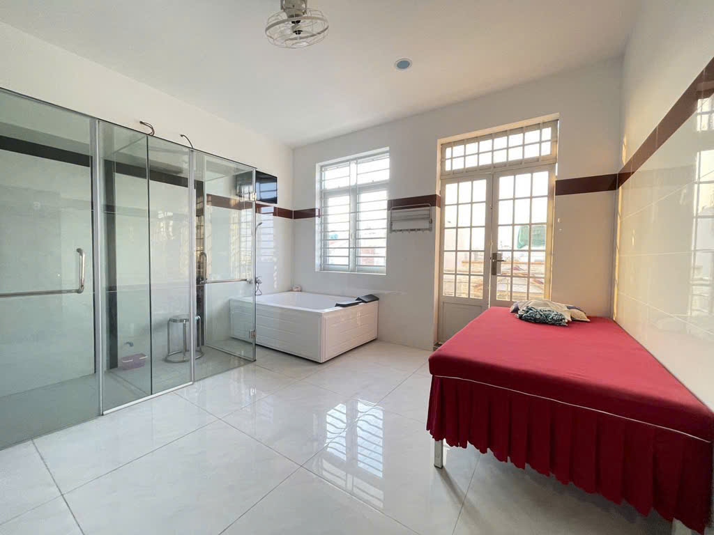 Quận 12 - Lê Văn Khương 108m2 ( 4.5x24 ) - HẺM XE HƠI TRÁNH  - 12 PHÒNG CHO THUÊ