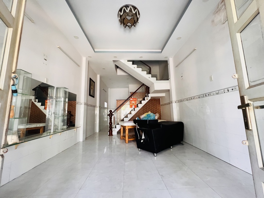 QUÁ RẺ MTKD Q12 - 126M2 ( 4.2X30 ) - NHỈNH 6 TỶ x