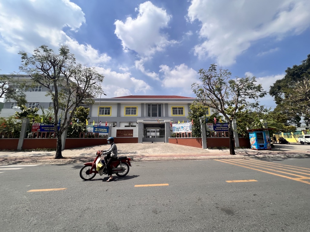 QUÁ RẺ MTKD Q12 - 126M2 ( 4.2X30 ) - NHỈNH 6 TỶ x