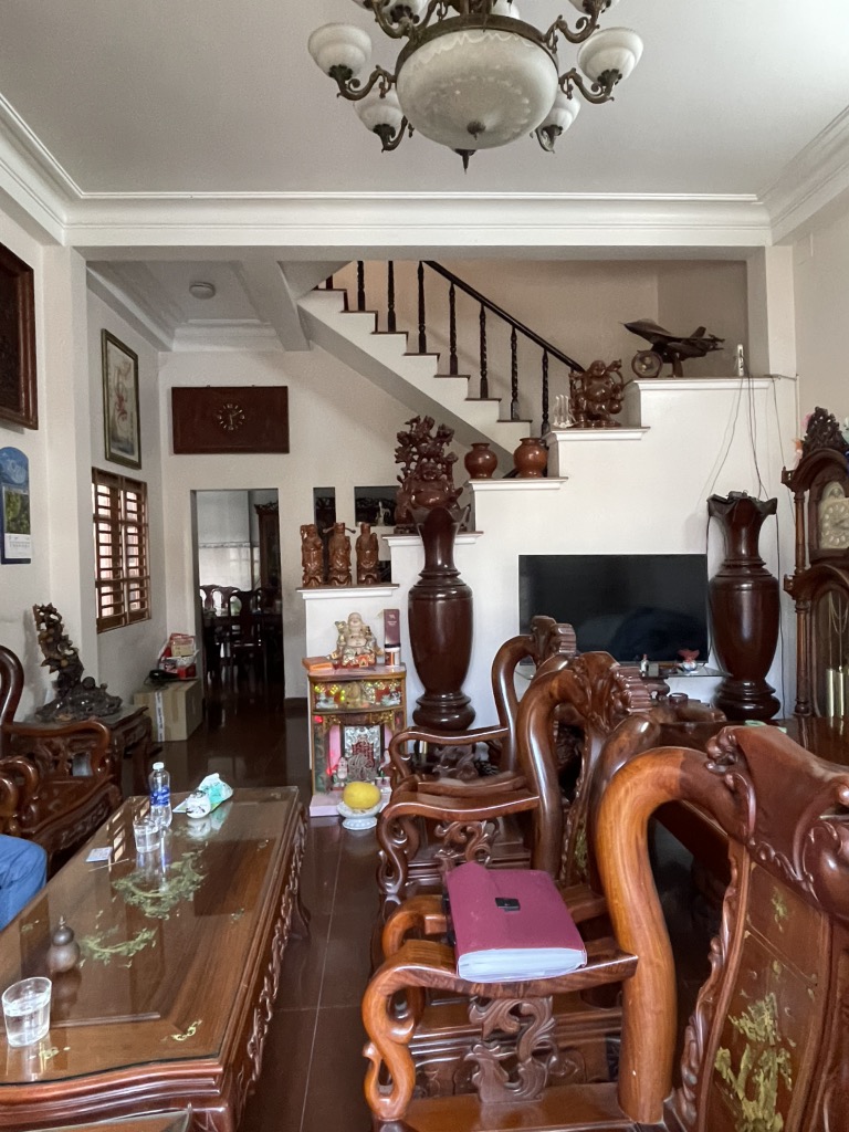 Chủ Bán Gấp Biệt Thự Giảm 200Tr Q12 - 136m2 ( 8x17 ) - Hẻm Oto Tránh - Nhỉnh 8 Tỷ X