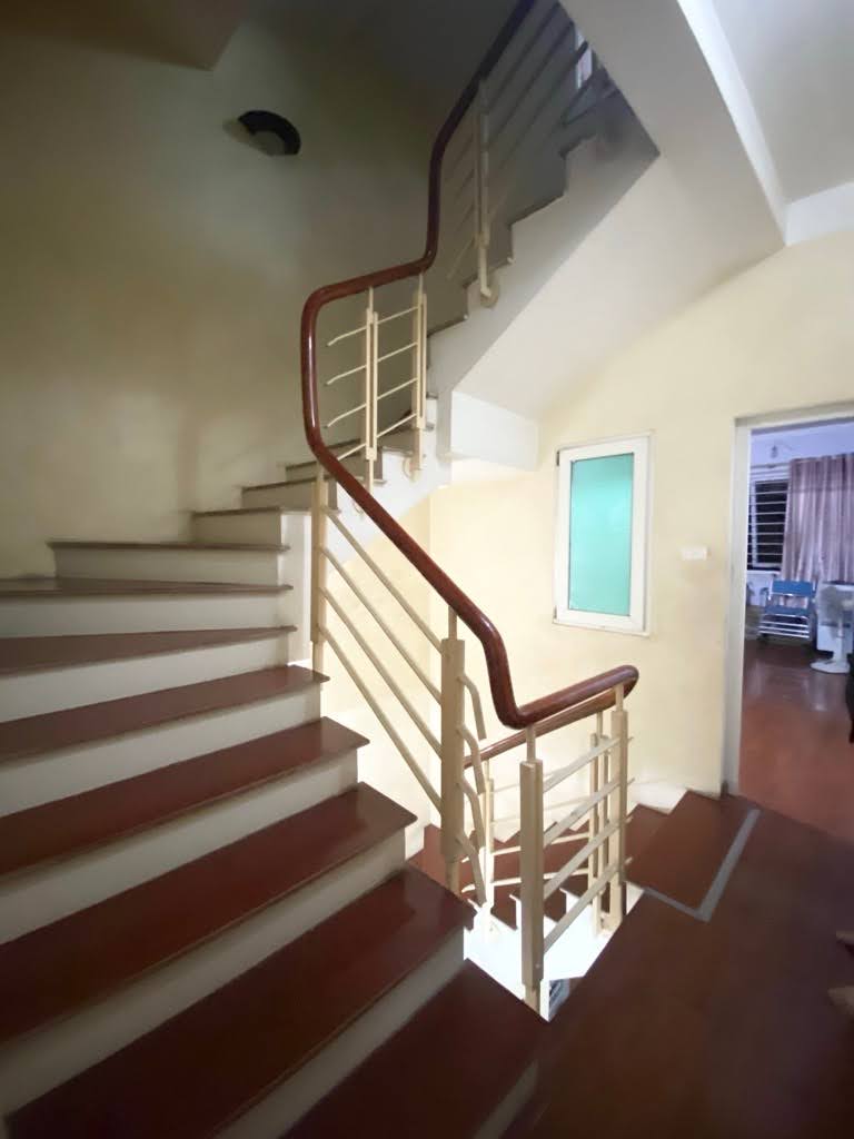 Bán nhà tặng thêm đất, ba bước ra mặt phố Phúc Diễn, giá siêu hời chỉ 13 tỷ