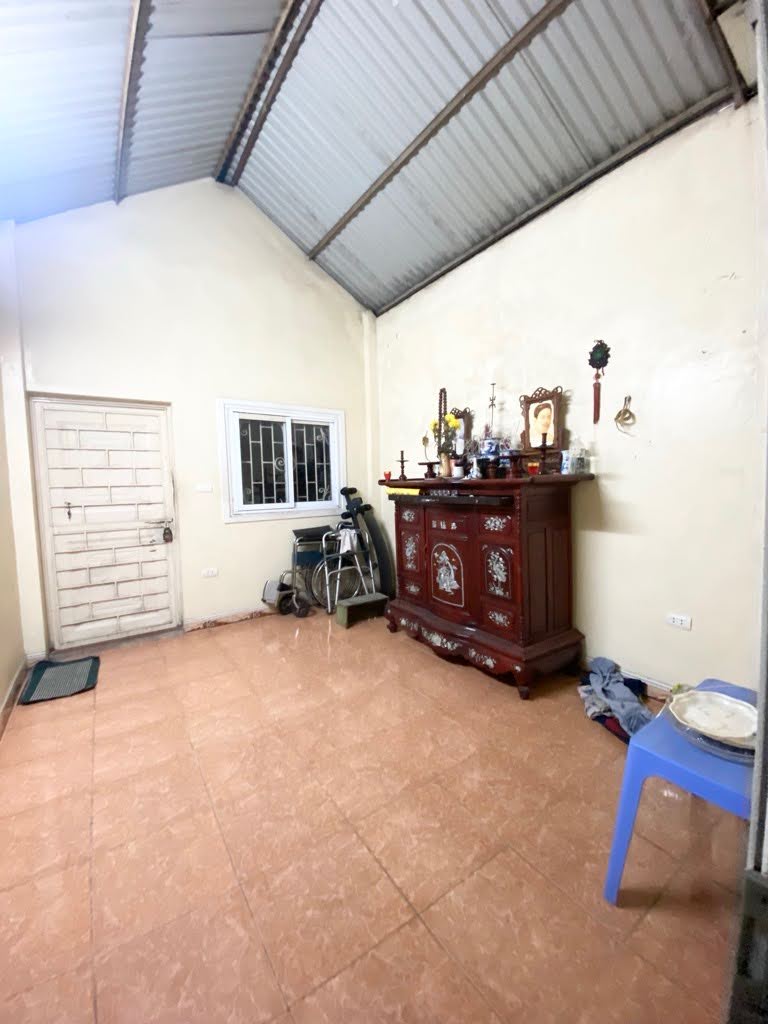 Bán nhà tặng thêm đất, ba bước ra mặt phố Phúc Diễn, giá siêu hời chỉ 13 tỷ