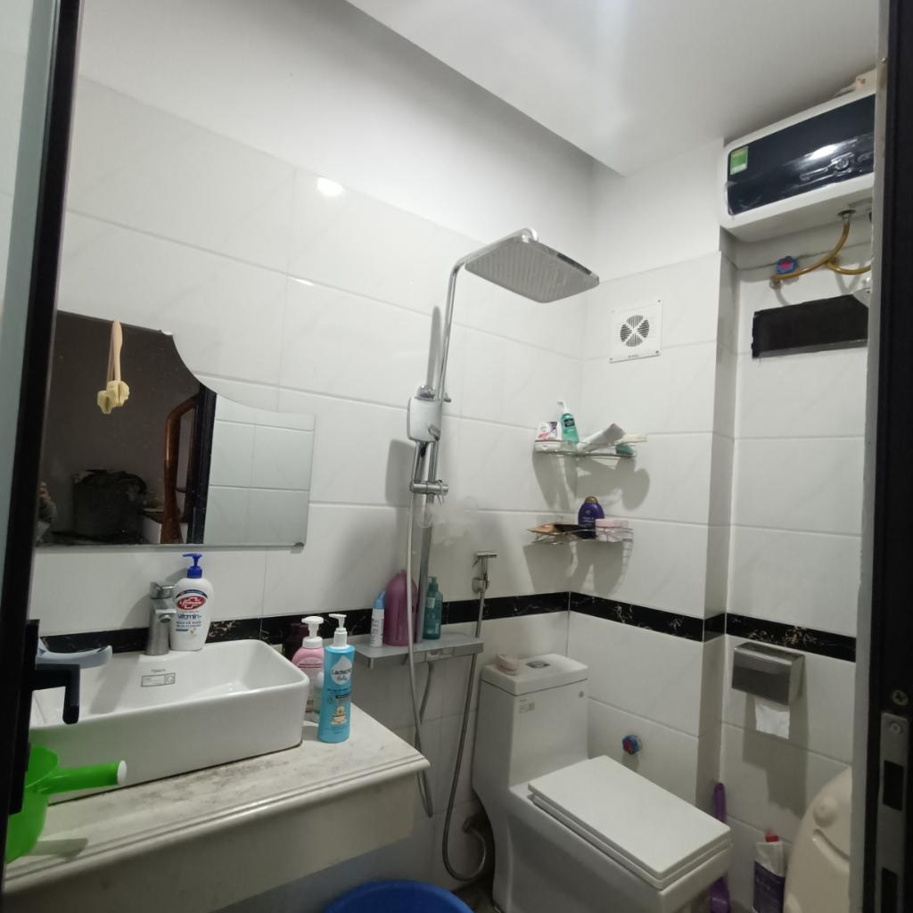 NHÀ ĐẸP - SÁT MẶT PHỐ TRỊNH VĂN BÔ - Ô TÔ 7 CHỖ ĐỖ CỬA