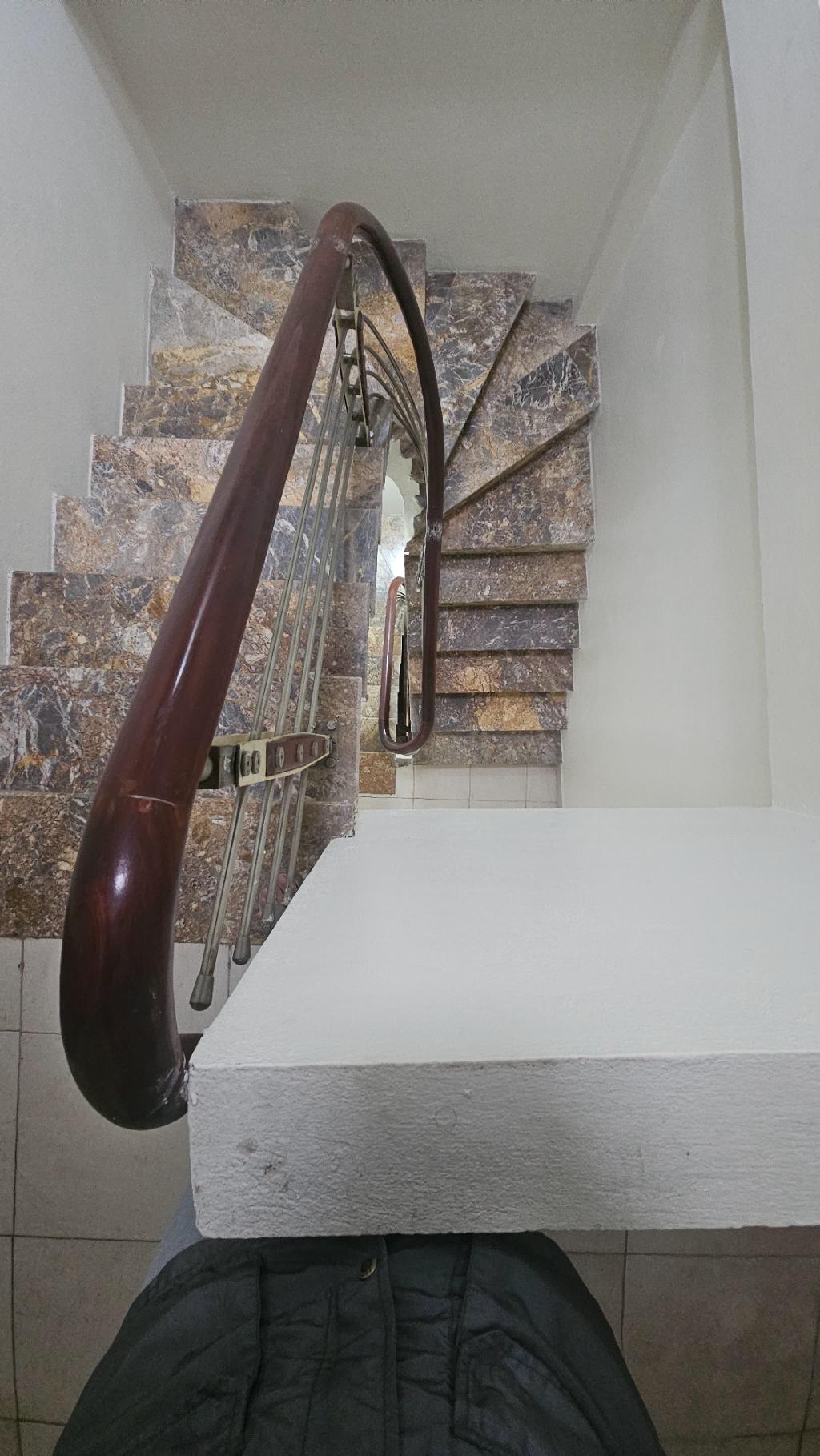 BÁN NHÀ HỮU HƯNG - TÂY MỖ - Ô TÔ CON ĐỖ CỬA – Ở NGAY -NGÕ 3.5M – MẶT TIỀN HƠN 5M – NHÀ DÂN XÂY CHẮC CHẮN CHỦ NHÀ NHIỆT BÁN