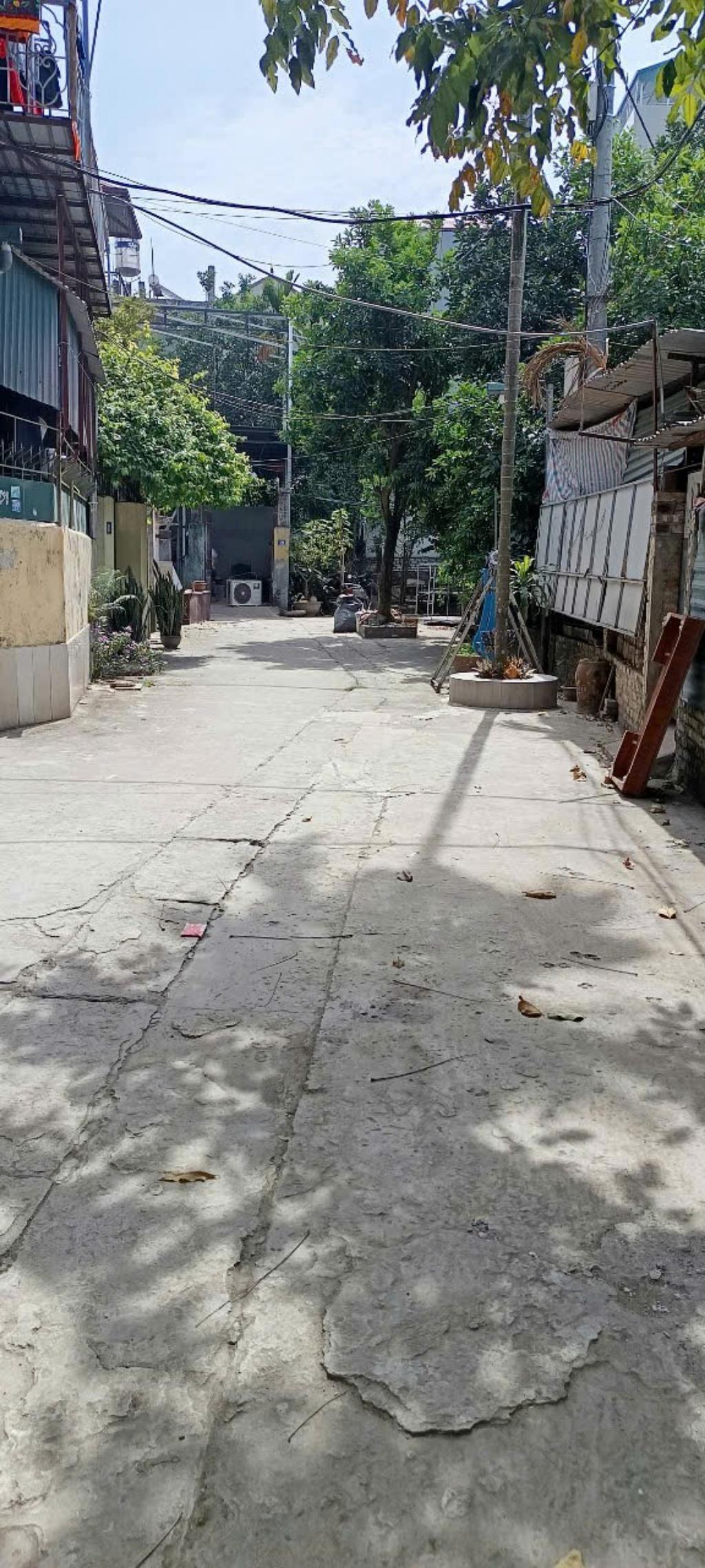 LÔ GÓC – 3 THOÁNG - Ô TÔ CON VÀO NHÀ – HÀNG ĐỘC – CỰC HIẾM CHỦ NHÀ NHIỆT BÁN