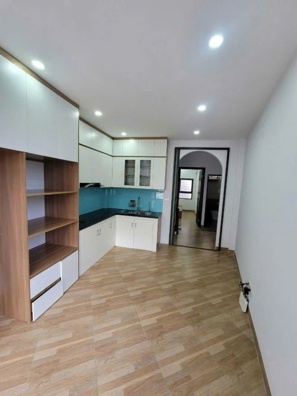 BÁN NHÀ XUÂN PHƯƠNG- NHỈNH 5 TỶ - SỔ 40M2 - 4 TẦNG ĐẸP LONG LANH - Ở NGAY-  NGÕ NÔNG 3 GÁC PHI 