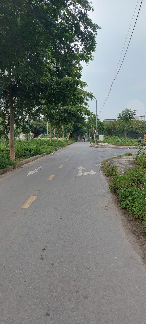 CHÍNH CHỦ CẦN BÁN SÀI SƠN - QUỐC OAI - ĐẤT ĐẸP- PHÂN LÔ 2 THOÁNG - Ô TÔ TRÁNH- SỔ 88M2 - MẶT TIỀN 5M- CHỈ 6.x TỶ CÓ THƯƠNG LƯỢNG