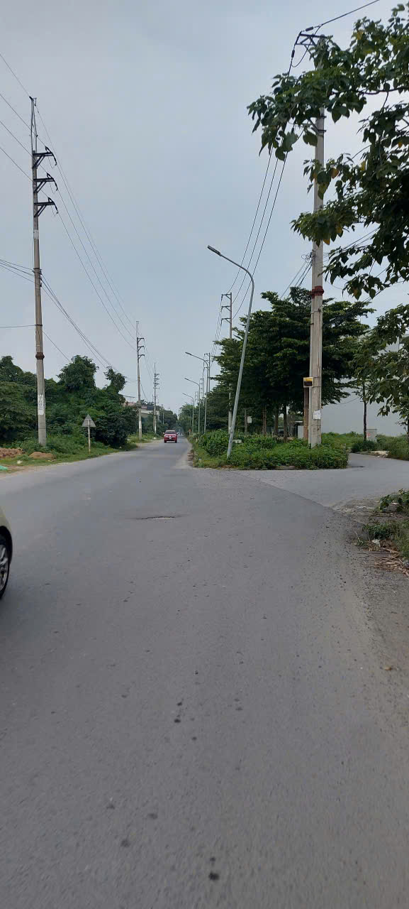 CHÍNH CHỦ CẦN BÁN SÀI SƠN - QUỐC OAI - ĐẤT ĐẸP- PHÂN LÔ 2 THOÁNG - Ô TÔ TRÁNH- SỔ 88M2 - MẶT TIỀN 5M- CHỈ 6.x TỶ CÓ THƯƠNG LƯỢNG