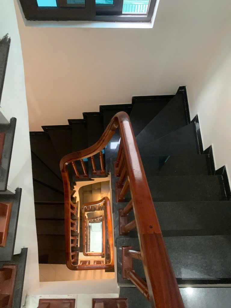 MẶT PHỐ AN TRAI-HOÀI ĐỨC- ÔTÔ ĐỖ CỔNG- CHỈ NHỈNH 6 TỶ CÓ THƯƠNG LƯỢNG- 5 TẦNG MỚI ĐẸP - FULL NỘI THẤT - Ở NGAY ​