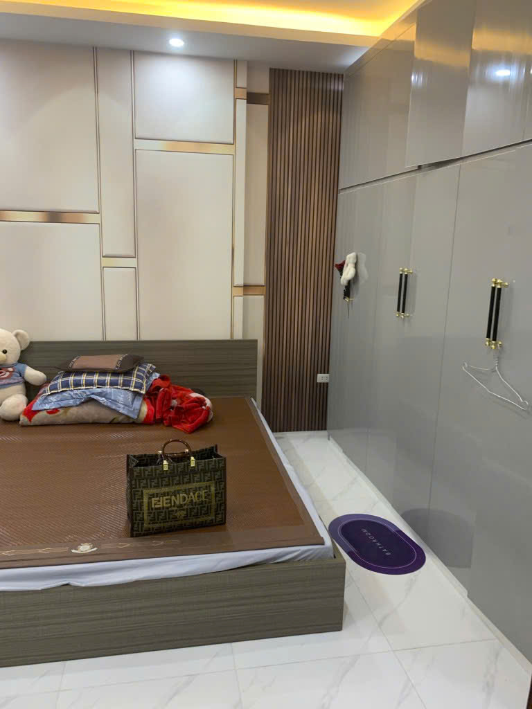 MẶT PHỐ AN TRAI-HOÀI ĐỨC- ÔTÔ ĐỖ CỔNG- CHỈ NHỈNH 6 TỶ CÓ THƯƠNG LƯỢNG- 5 TẦNG MỚI ĐẸP - FULL NỘI THẤT - Ở NGAY ​