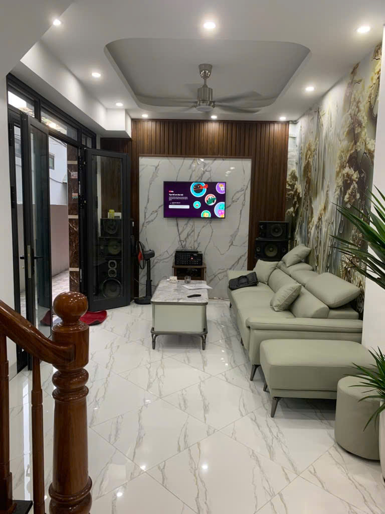 MẶT PHỐ AN TRAI-HOÀI ĐỨC- ÔTÔ ĐỖ CỔNG- CHỈ NHỈNH 6 TỶ CÓ THƯƠNG LƯỢNG- 5 TẦNG MỚI ĐẸP - FULL NỘI THẤT - Ở NGAY ​